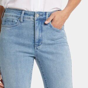 NYDJ Marilyn Straight w/4" slit Sz 6P